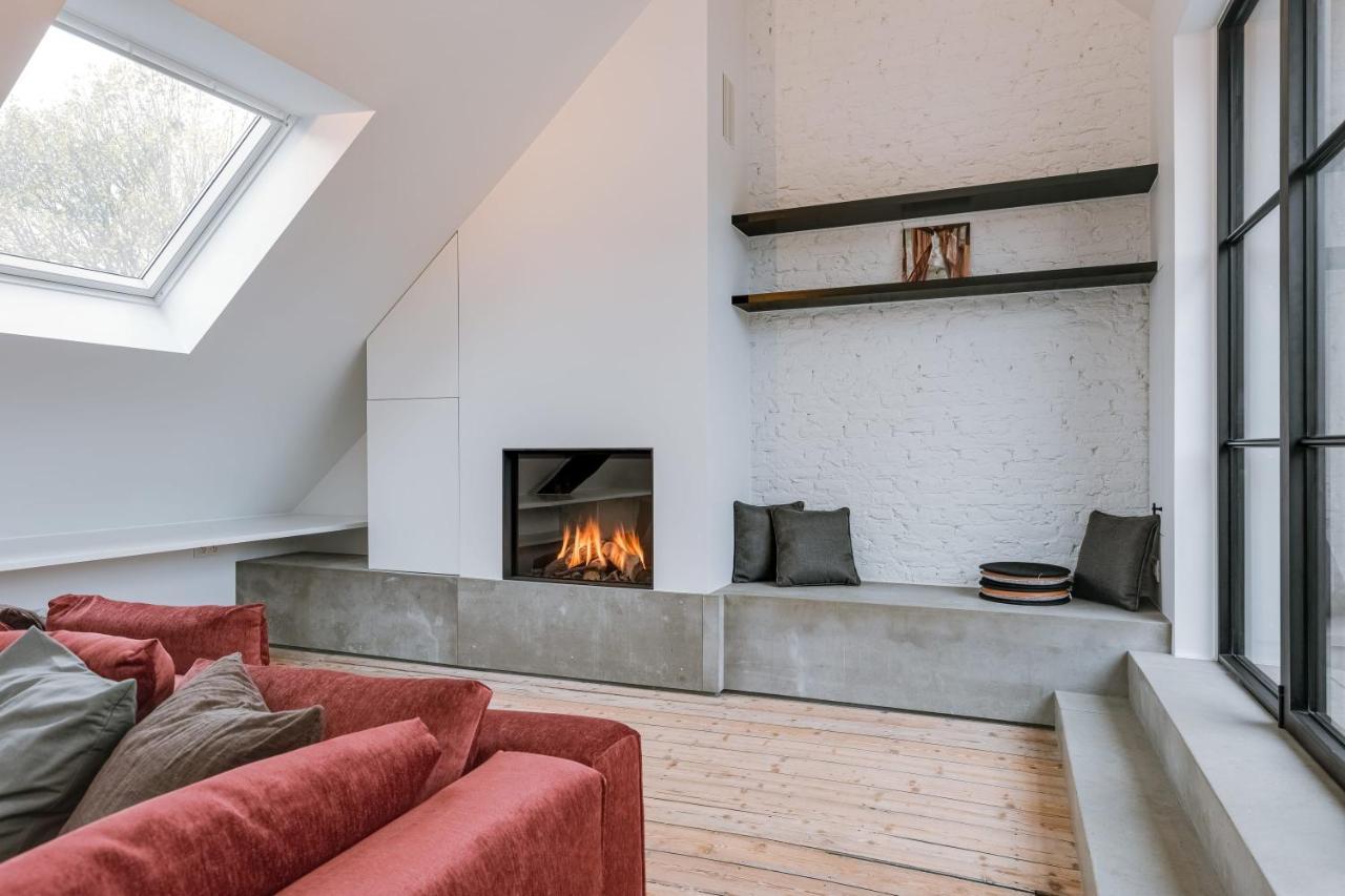 Beautiful Luxurious Mansion With Several Terraces Kortrijk Exterior photo