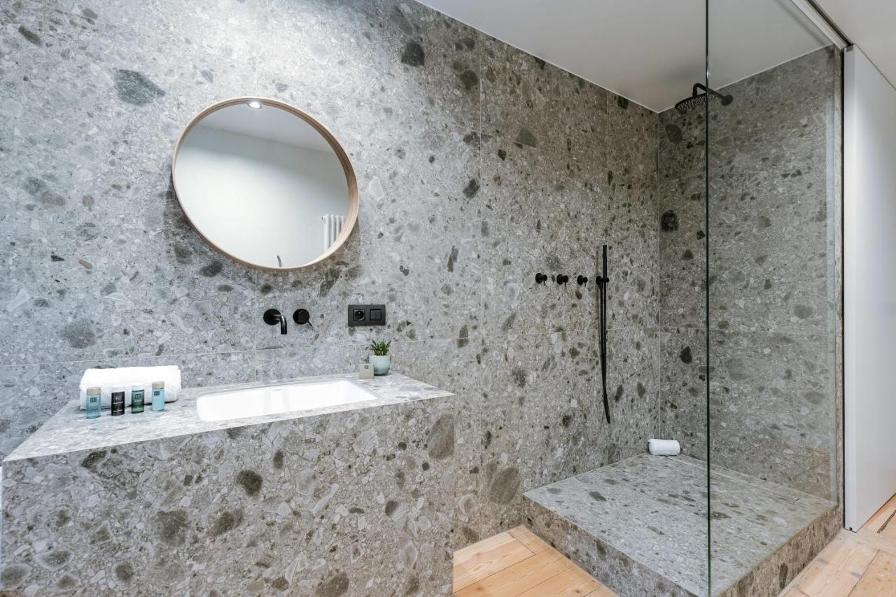 Beautiful Luxurious Mansion With Several Terraces Kortrijk Exterior photo