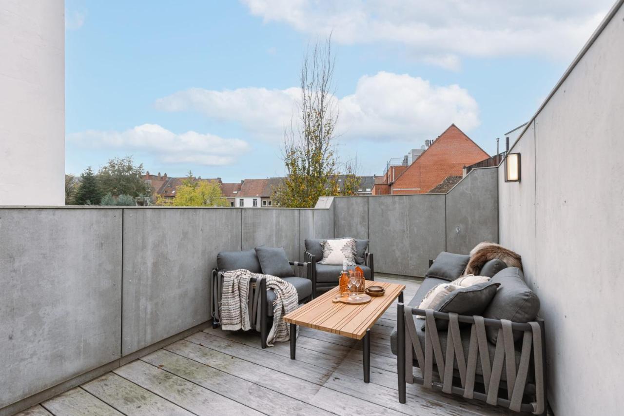 Beautiful Luxurious Mansion With Several Terraces Kortrijk Exterior photo